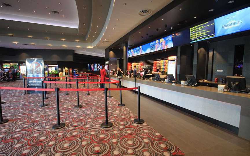 Grand Cinemas Currambine, Local Facilities in Currambine