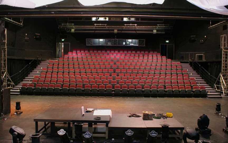 Geoff Gibbs Theatre, Local Facilities in Mt Lawley
