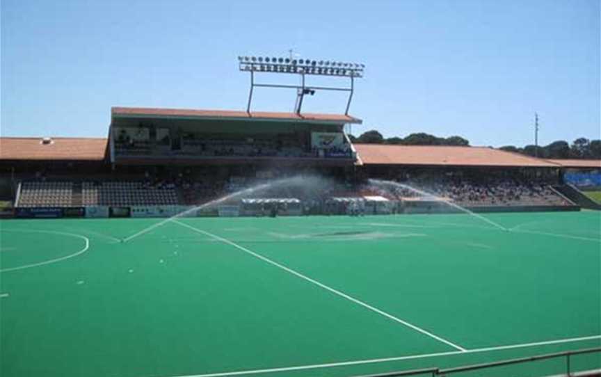 Perth Hockey Stadium, Local Facilities in Bentley