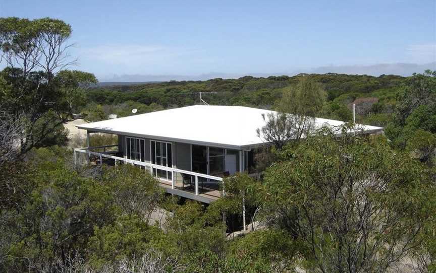 Lantauanan - The Lookout and Island Beach Haven House, Island Beach, SA