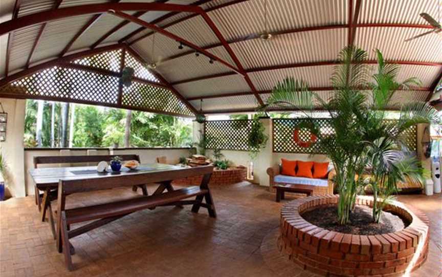 Divers Bell Bed & Breakfast, Accommodation in Broome - Suburb