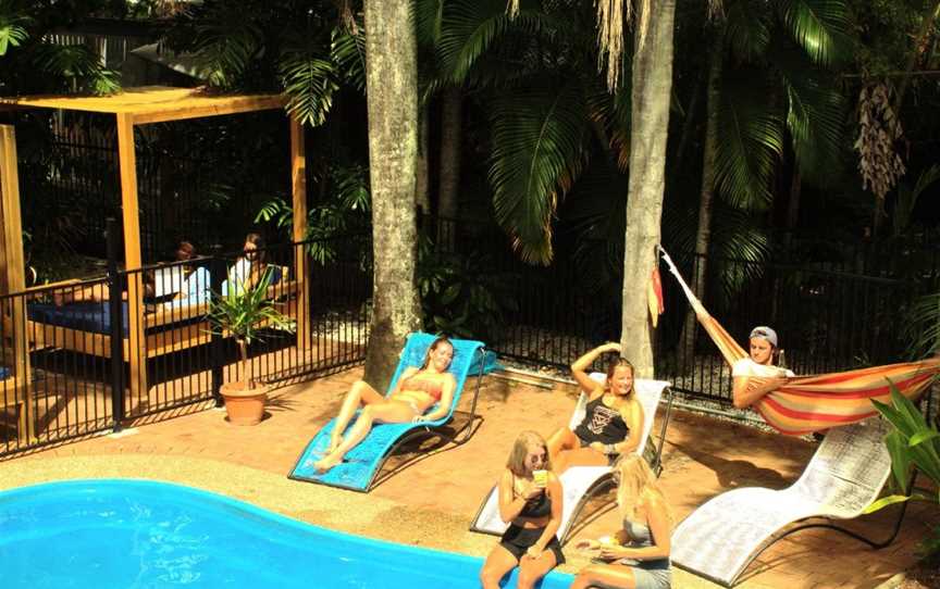 Mad Monkey Backpackers Central, Accommodation in Cairns City