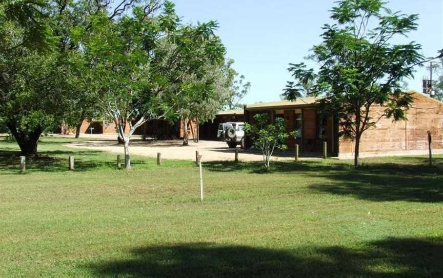 Territory Manor Motel & Caravan Park, Mataranka, NT