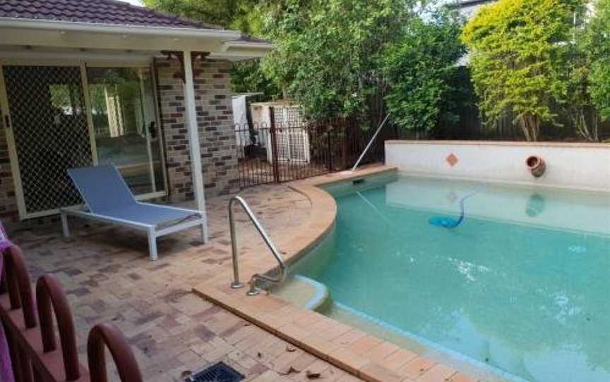 Robyn's Nest - Bed and Breakfast, Tewantin, QLD