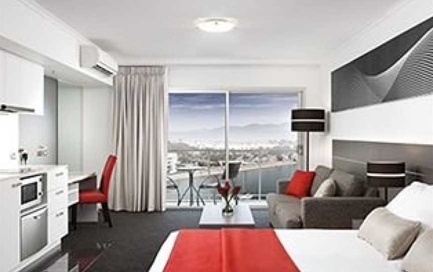 Oaks Townsville Metropole Hotel, Accommodation in South Townsville