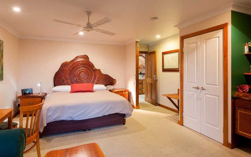 Artisan Spa Views 5 bedrooms 4 bathrooms, Witta, QLD