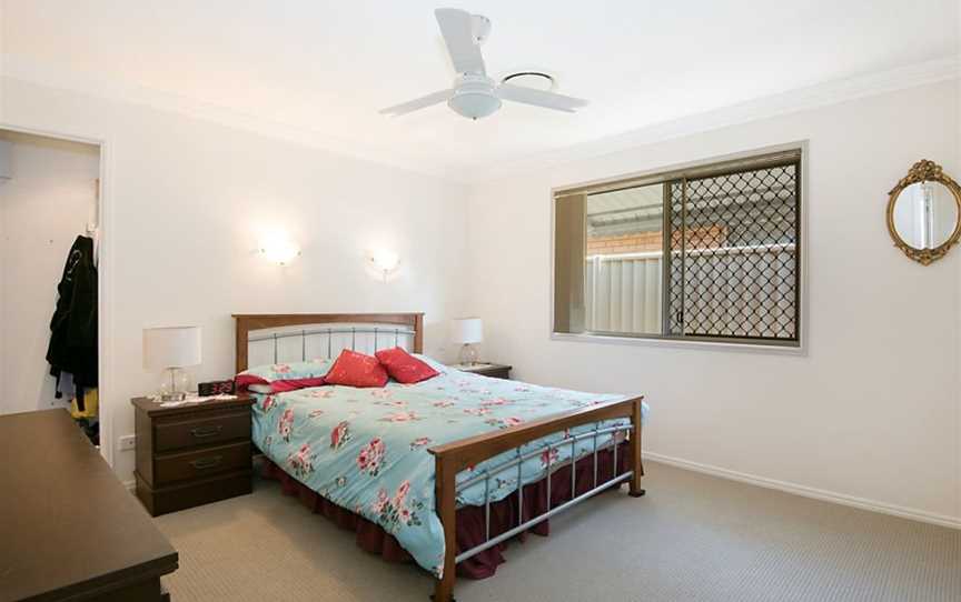 Central Redcliffe Holiday House, Scarborough, QLD