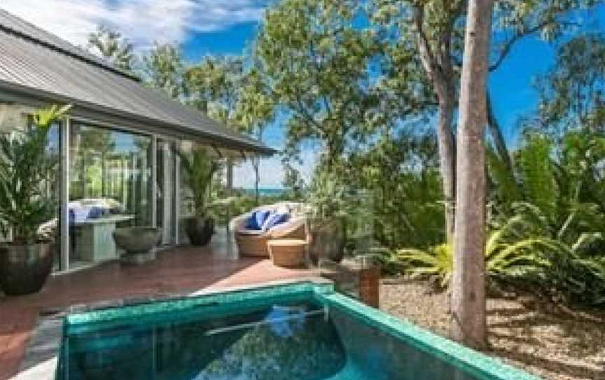 Luxurious Treetop Sanctuary, Kewarra Beach, QLD