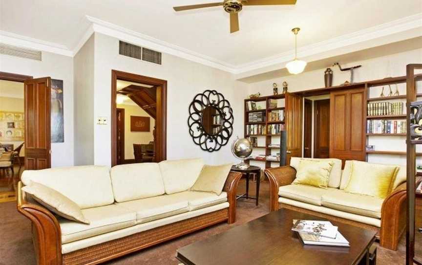 Mandalay Luxury Stay Holiday House, Accommodation in Darwin - Suburb