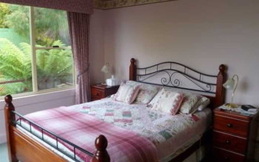 Donalea Bed and Breakfast & Riverview Apartment, Castle Forbes Bay, TAS