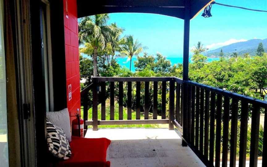 Colonial Court Beachfront Motel & Holiday Stay, Airlie Beach, QLD