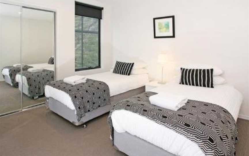 Back of the Block Bulimba - Executive 3BR Bulimba apartment with leafy outlook, Bulimba, QLD