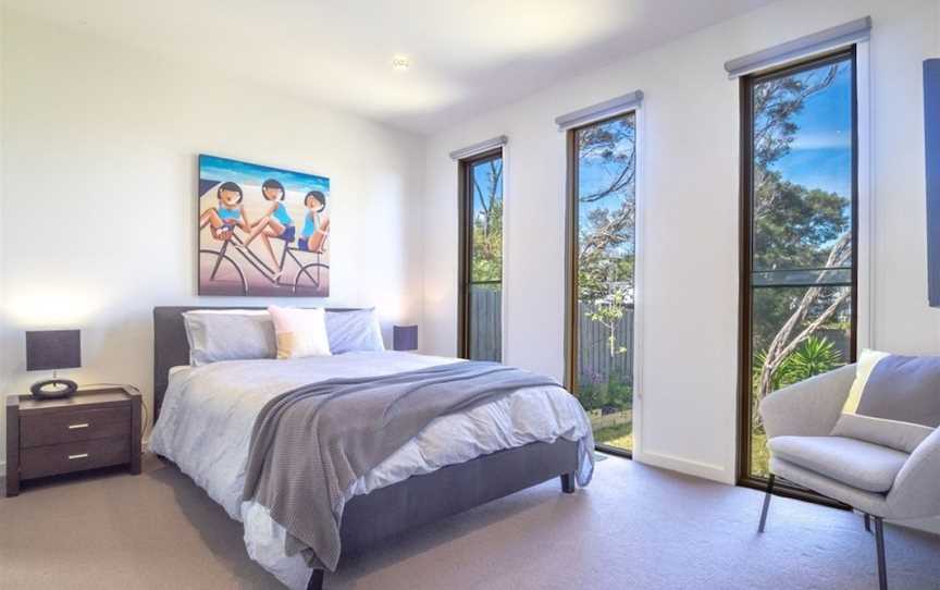 Blairgowrie Moonah Beach House: walk to beach, Accommodation in Blairgowrie