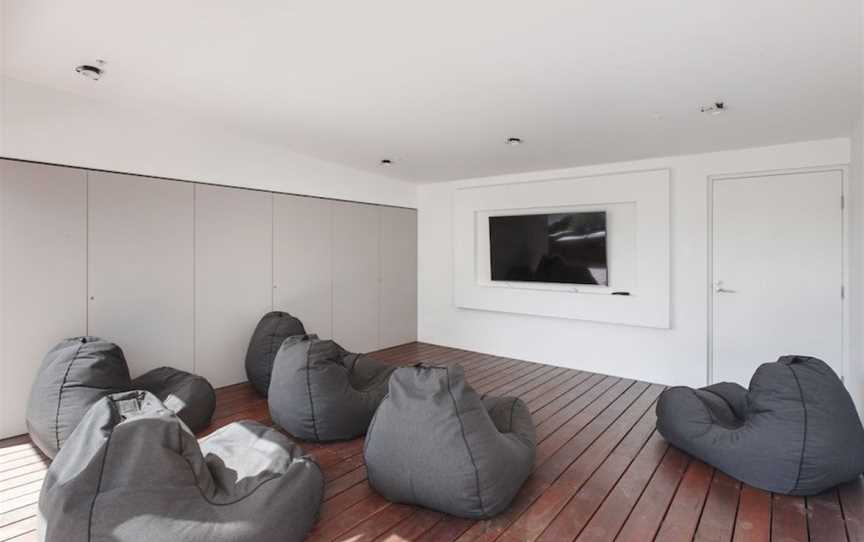Ilixir Apartments by Ready Set Host, Cheltenham, VIC