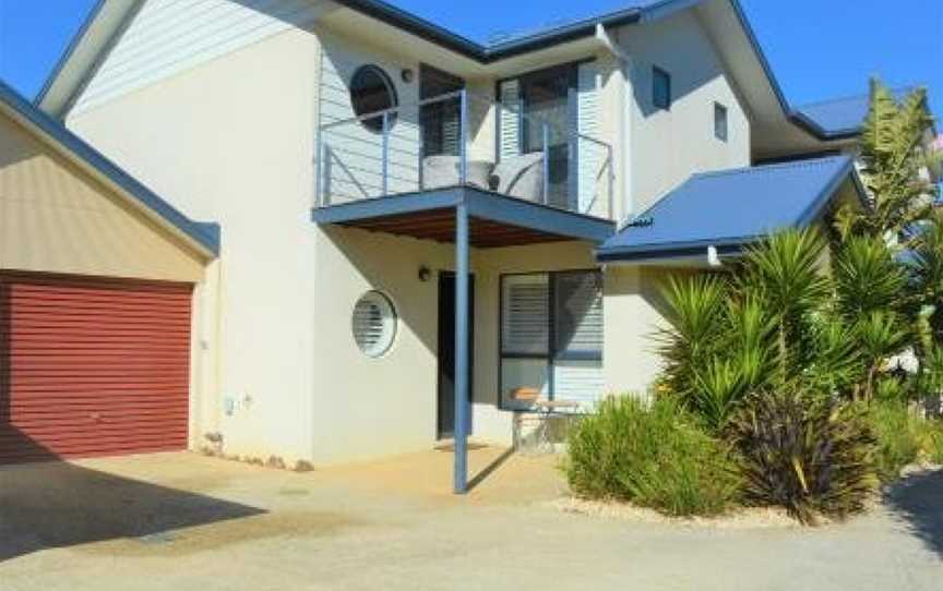 Ocean Whispers - Pets, WiFi, 300m Beach, 3 Bdrm, Linen, Cowes, VIC