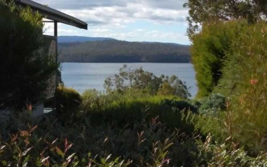 Blue Waters Holiday Cottages For 2, Mallacoota, VIC