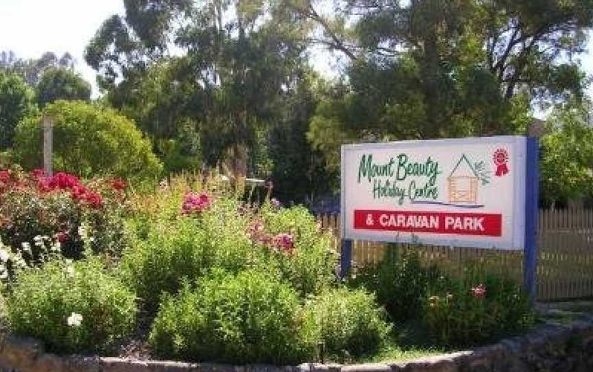 Mount Beauty Holiday Centre, Accommodation in Tawonga South