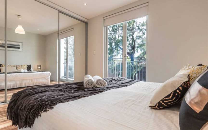 Modern House Close to Sydney Uni and Hospital, Enmore, NSW
