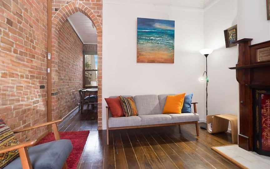Newcastle Short Stay Accommodation - 9 Alfred Street, Newcastle East, NSW