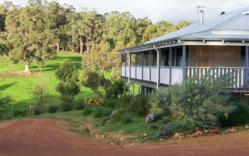 Blue House Bed & Breakfast, Accommodation in Nannup-town