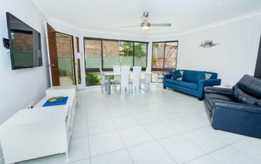 Pet Friendly Tomaree Rd 142 - Shoal Bay, Shoal Bay, NSW