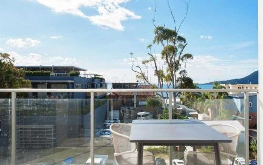 The Shoal Apartments, Unit 304/4-8 Bullecourt Street, Shoal Bay, NSW