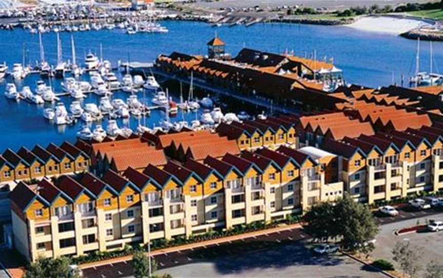 Hillarys Harbour Resort, Accommodation in Hillarys Boat Harbour