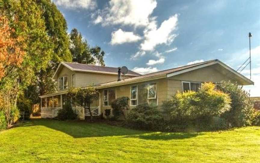 Raetihi Garden Spa Villa - Raetihi Holiday Home, Ohakune, New Zealand