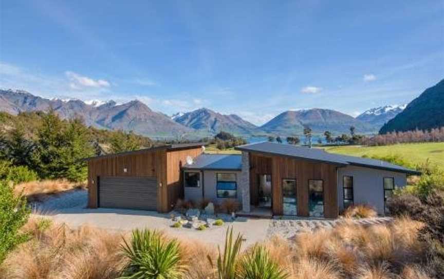 Lookout Retreat - Queenstown Holiday House, Arrow Junction, New Zealand