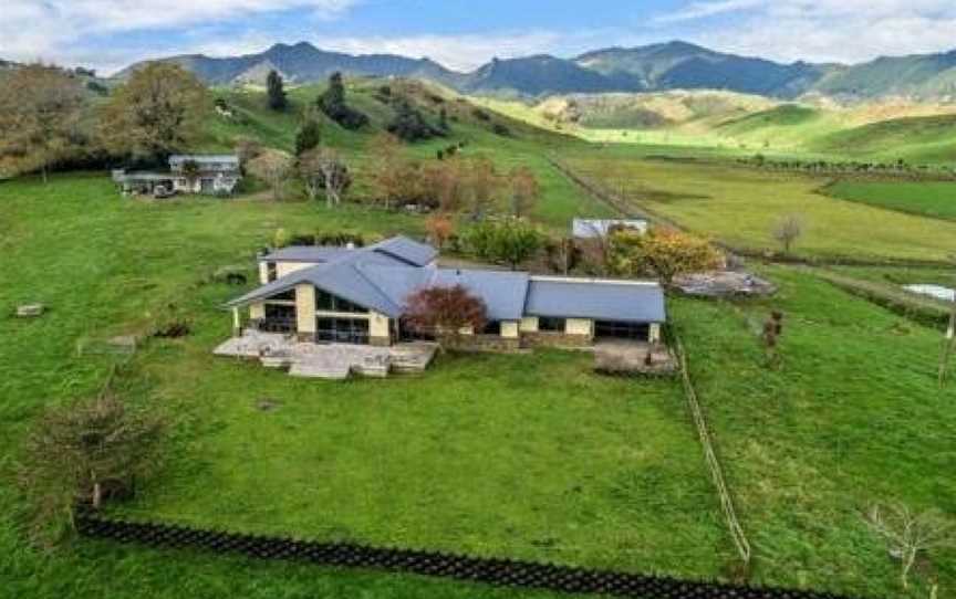 Waiotahe Dairy Farm Hideout, Kutarere, New Zealand