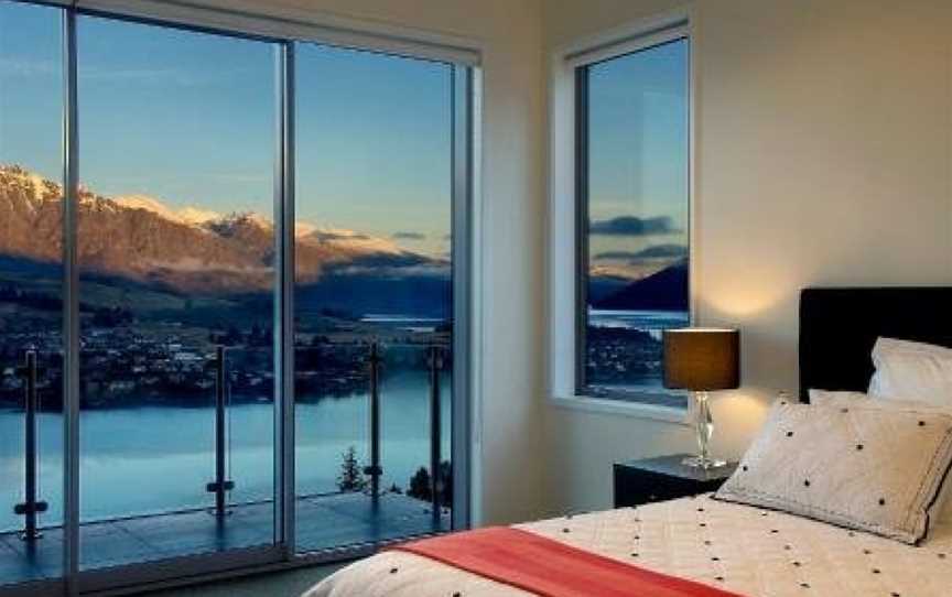 Bel Lago - every room with a lake view, Argyle Hill, New Zealand