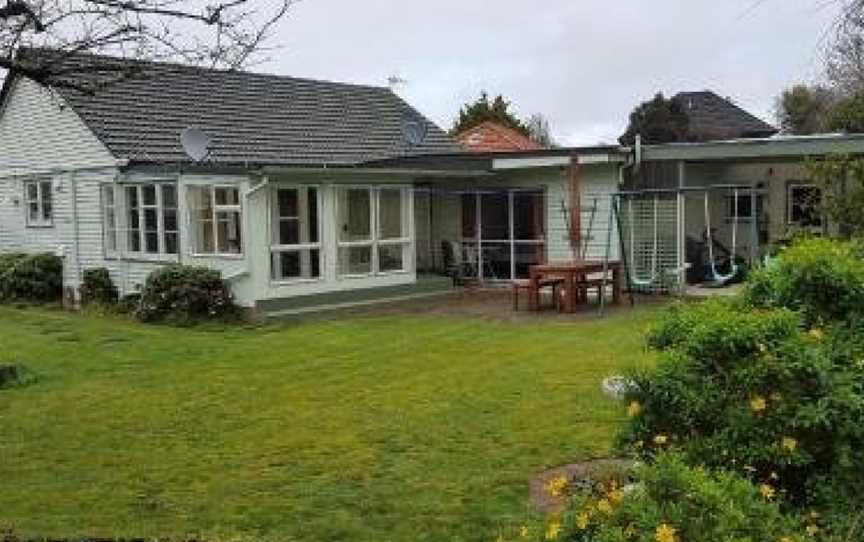 Hidden Gem and Entire Bungalow in Central hutt, Lower Hutt (Suburb), New Zealand