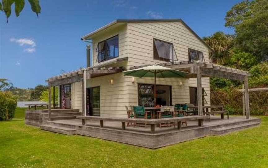 The Bach Retreat - Hahei Holiday House, Hahei, New Zealand