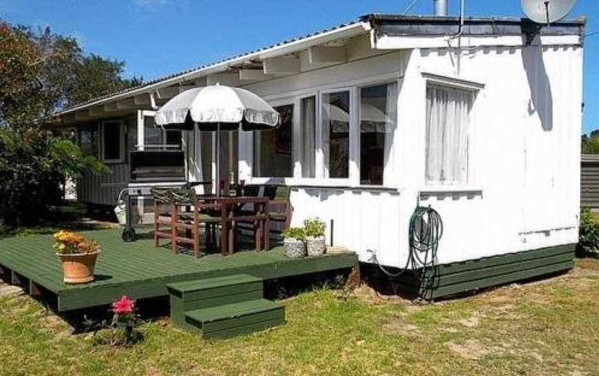 Hibiscus Cottage - Whangamata Bach, Whangamata, New Zealand