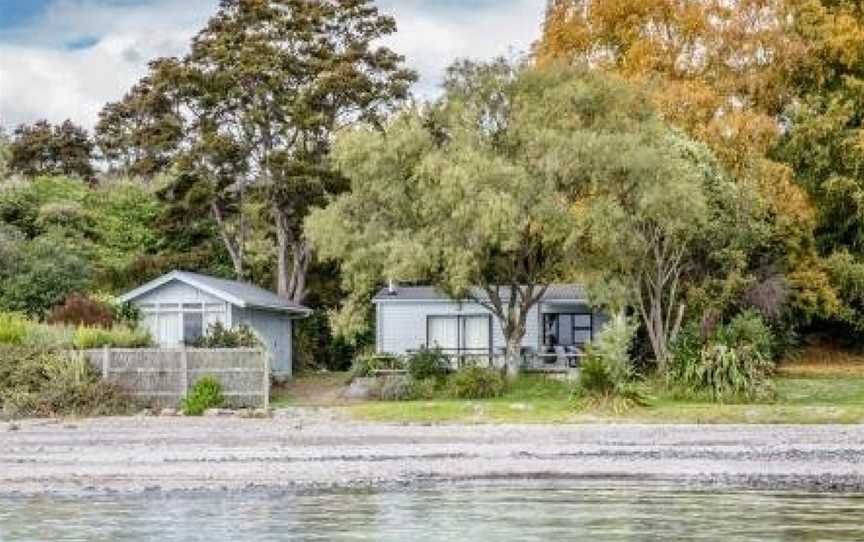 Absolute Lakefront Location, Waitahanui, New Zealand