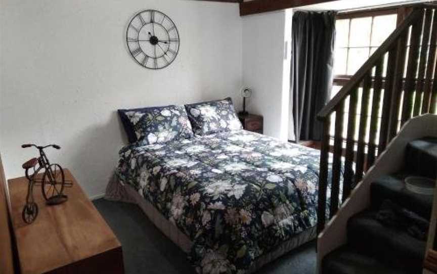 Arden Country House - The Chalet Bed and Breakfast, Bucklands Crossing, New Zealand