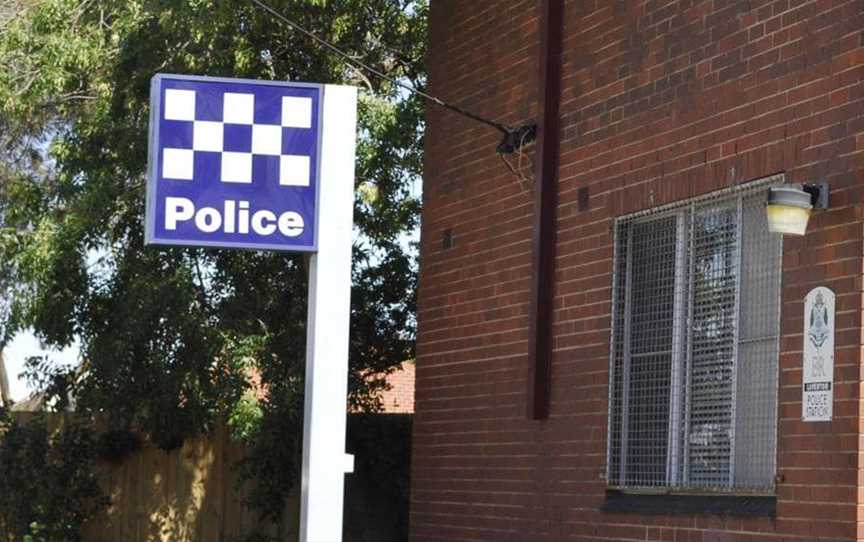 Old Laverton Police Station and Gaol, Attractions in Laverton