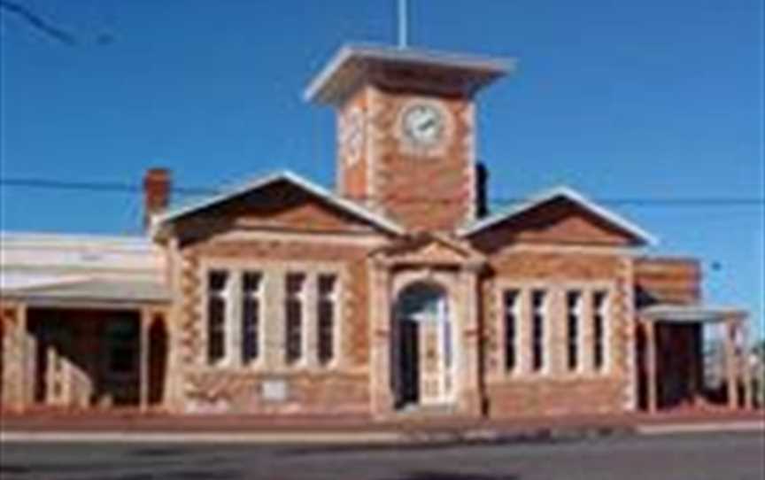 Menzies Town Hall & Clock, Attractions in Menzies
