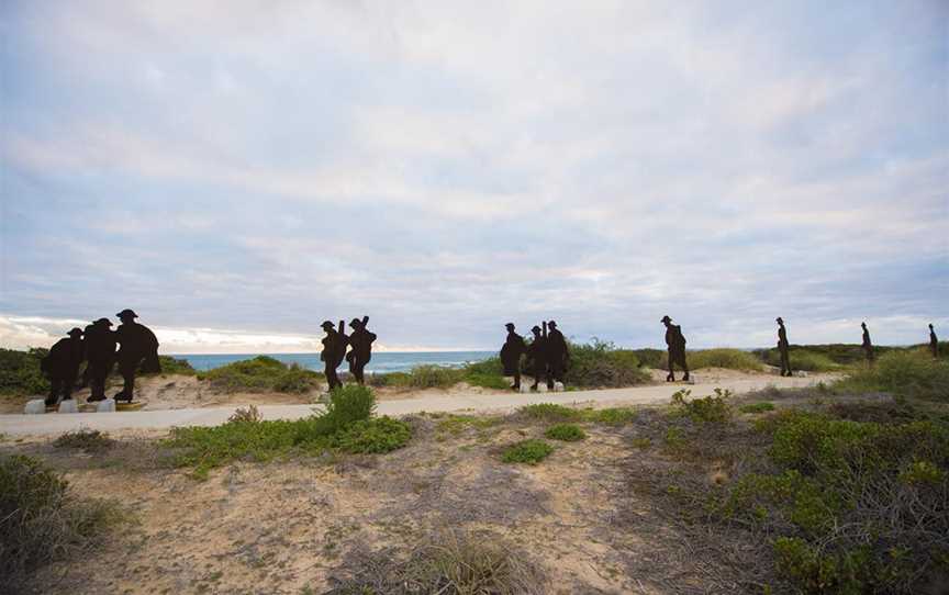 ANZAC Memorial Soldiers, Attractions in Port Denison