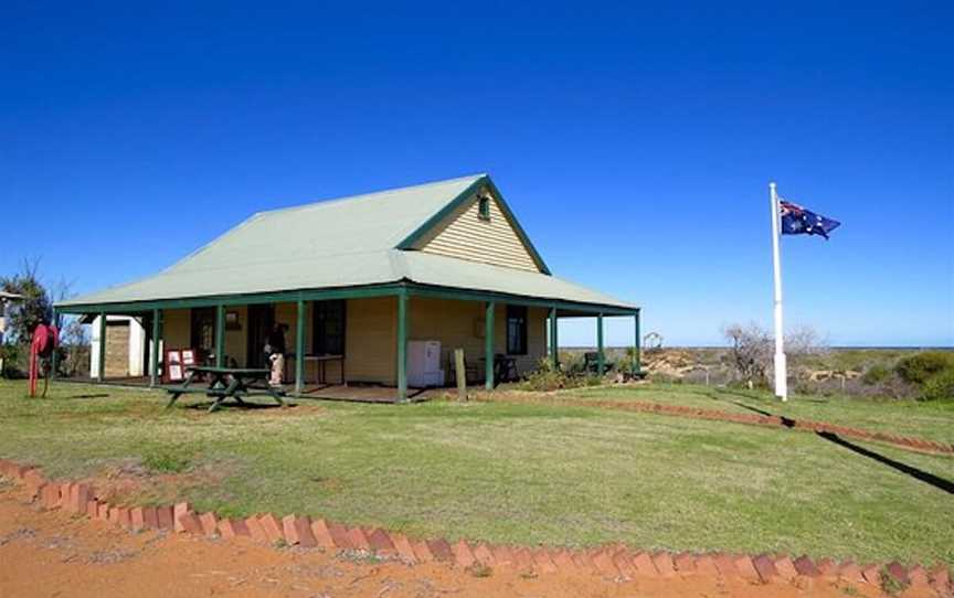 Lighthouse Keeper's Cottage Museum, Attractions in Carnarvon - Town
