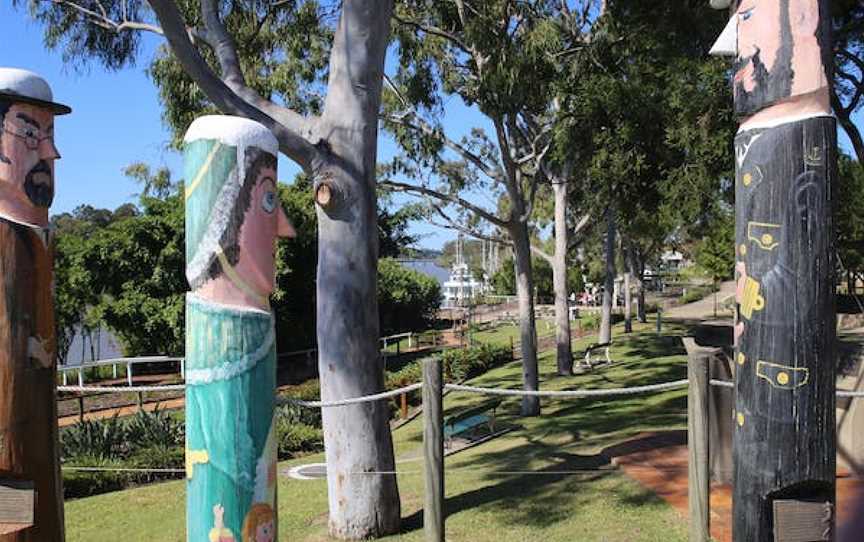 Maryboroughs Bollards, Attractions in Maryborough (Suburb)