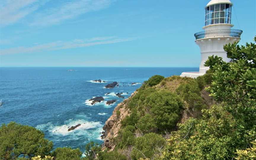 Sugarloaf Point Lighthouse, Tourist attractions in Seal Rocks