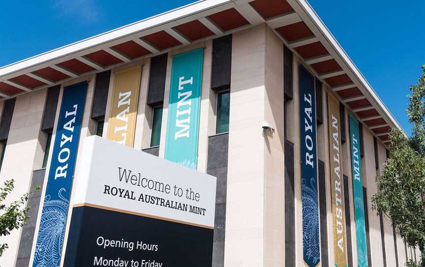 Royal Australian Mint, Tourist attractions in Deakin