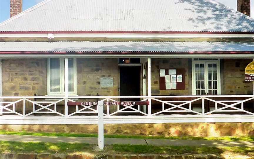 Centenary Cottage Museum, Attractions in Tenterfield