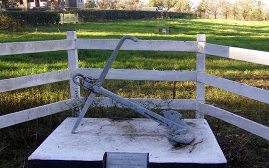 John Oxley Memorial Anchor, Tourist attractions in Hallsville