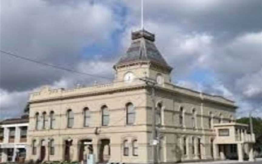 Creswick Town Hall, Tourist attractions in Creswick