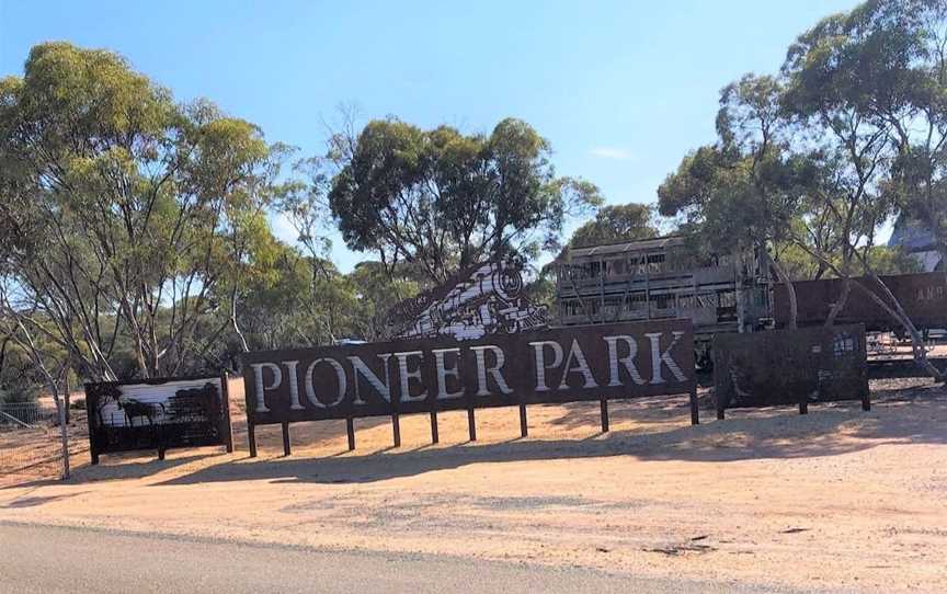 Pioneer Park, Attractions in Karoonda