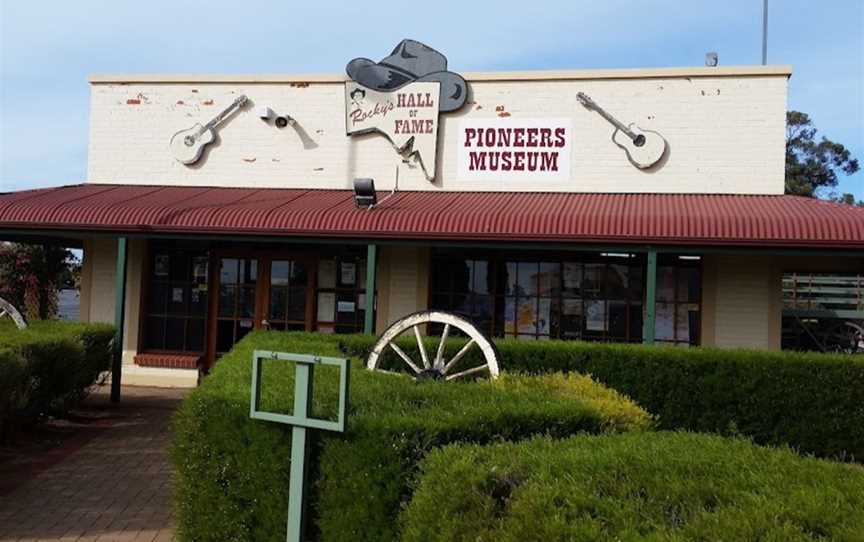 Rocky's Hall of Fame & Pioneers Museum, Attractions in Barmera