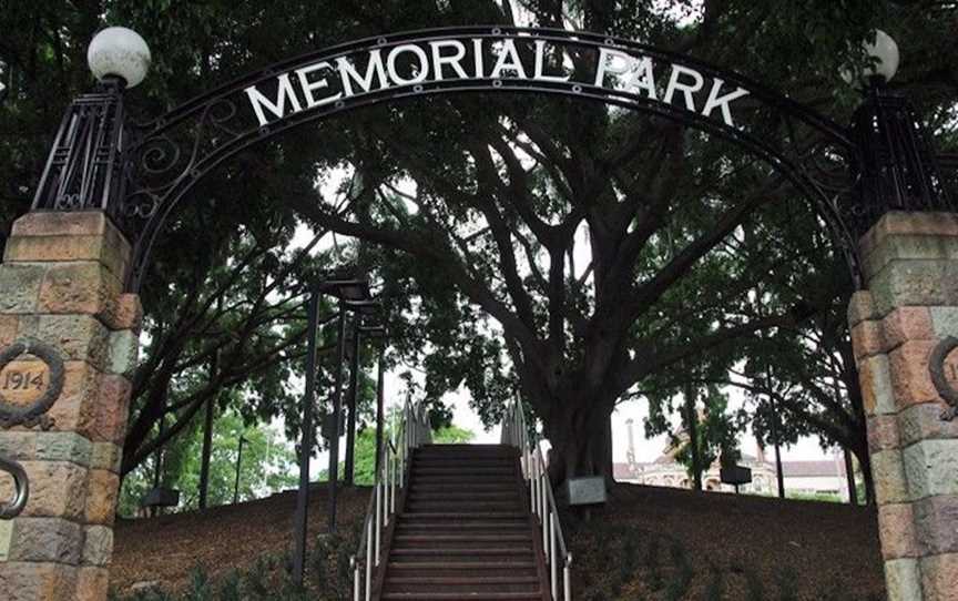 South Brisbane Memorial Park, Attractions in South Brisbane