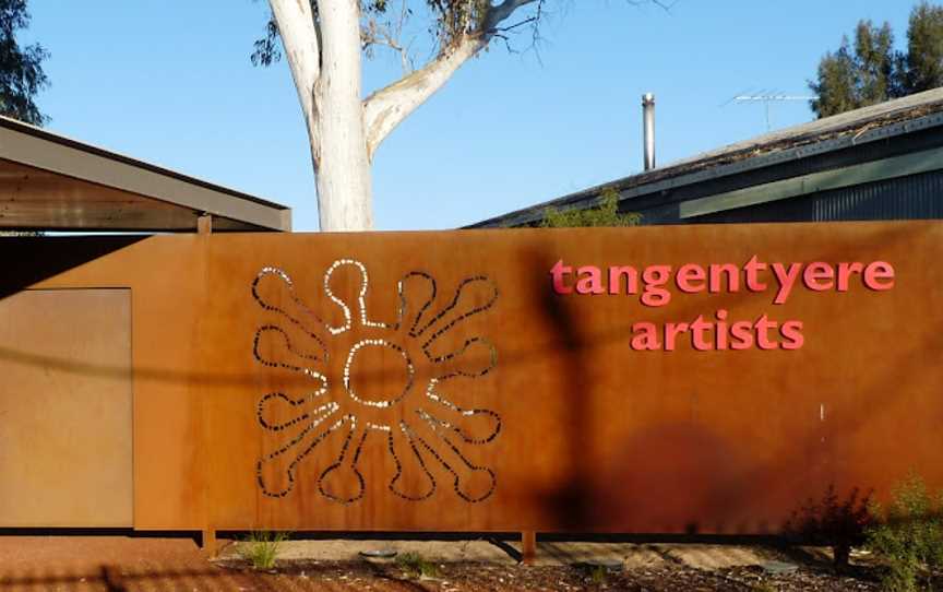 Tangentyere Artists Aboriginal Art Centre, Ciccone, NT
